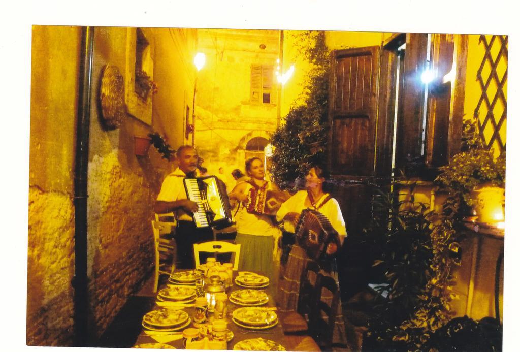 Casa Isabella B&B ร็อกกา ซานโจวานี ภายนอก รูปภาพ